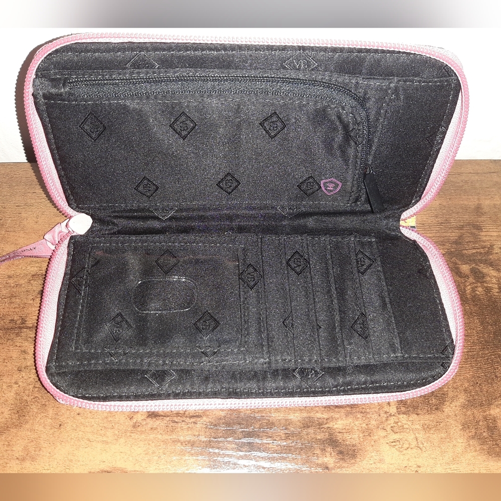 NWOT Vera Bradley Floral Zip Around Wallet RFID Protection - Picture 3 of 4